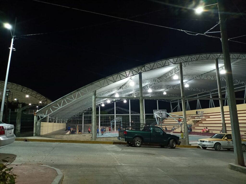 Rehabilitan Luminarias En La Unidad Deportiva El Carmen Ayuntamiento