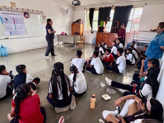 Autoridad municipal realiza pláticas de prevención con infantes y padres de familia
