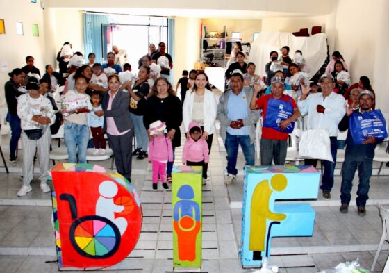 El DIF municipal entrega remanentes de programas alimentarios a grupos vulnerables