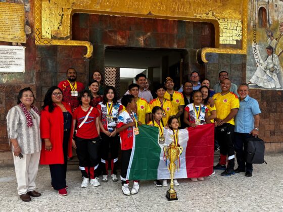 Asistieron campeones de taekwondo a sesión de cabildo