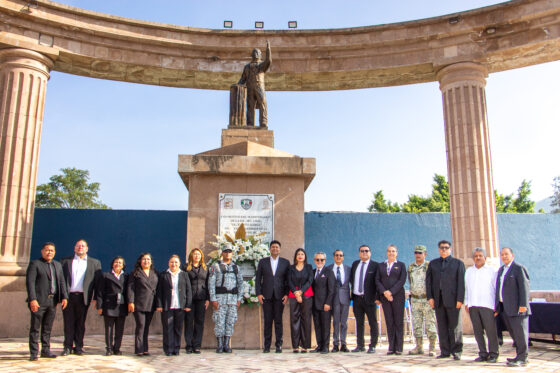 Conmemora Ayuntamiento el 154 aniversario luctuoso de Benito Juárez García