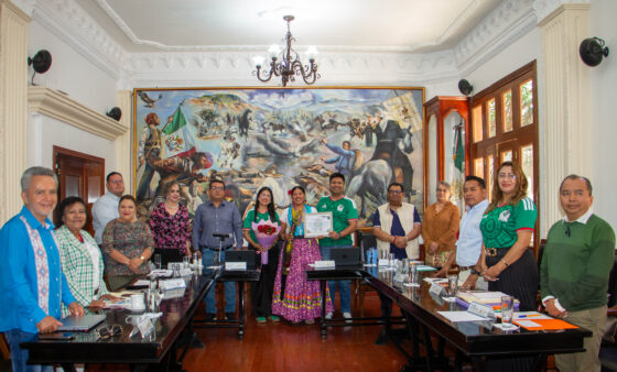 Reconoce Cabildo destacada participación de Embajadora Cultural en certamen de Diosa Centéotl 2026