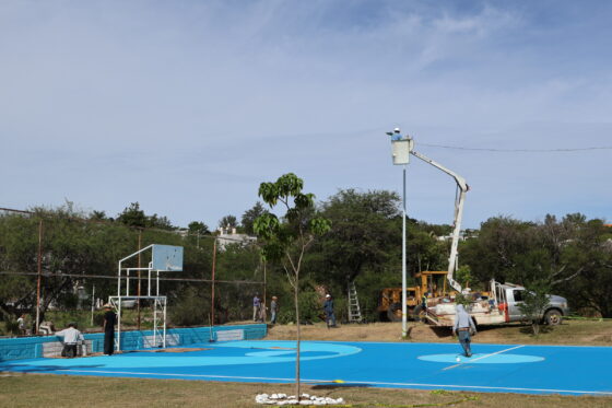 Acciones del Sábado del Colono rehabilitan espacios deportivos en la colonia El Mirador
