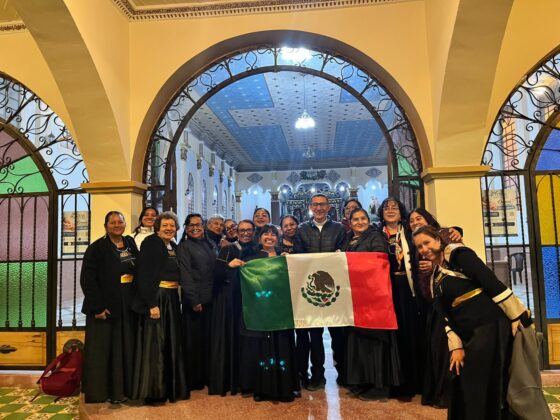 Coro de Adultos de Huajuapan lleva la riqueza cultural mixteca a Colombia